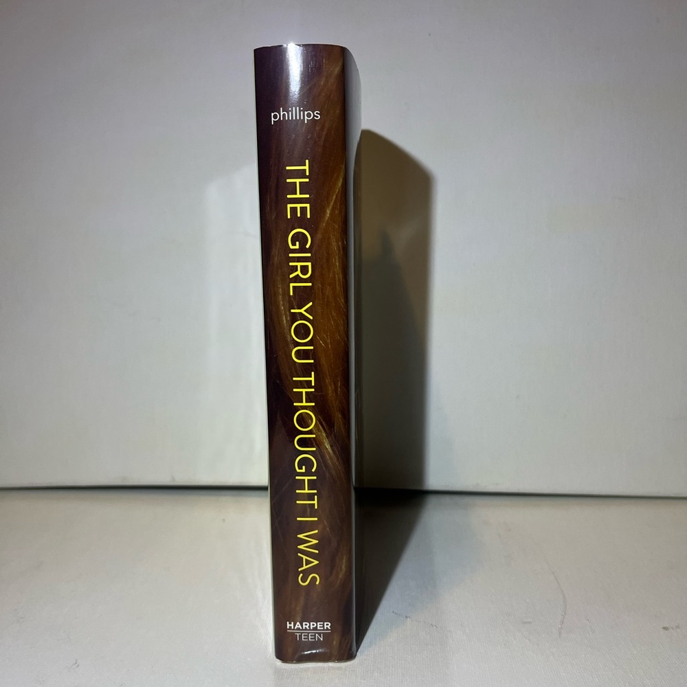 The Girl You Thought I Was Book - Picture 2 of 5